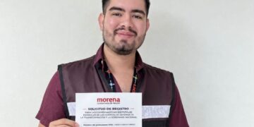 Uriel Coquis se registra en Tlalpan